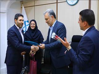 برگزاری مراسم بزرگداشت روز معلم در بانک دی