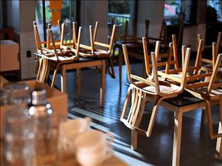 اثر سیاست بر سفره/ بحران نقدینگی پنهان در رستوران‌های تهران