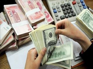 یورو ارزان‌ شد؛ دلار ثابت ماند